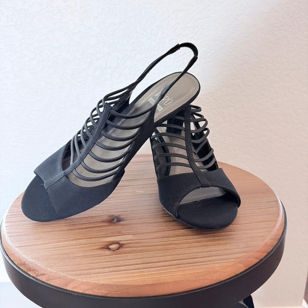 IMPO Black Strappy Slingback Heels Size 9 Comfort Sandals